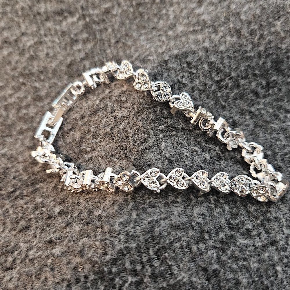 Exquisite Crystal  Heart Bracelet